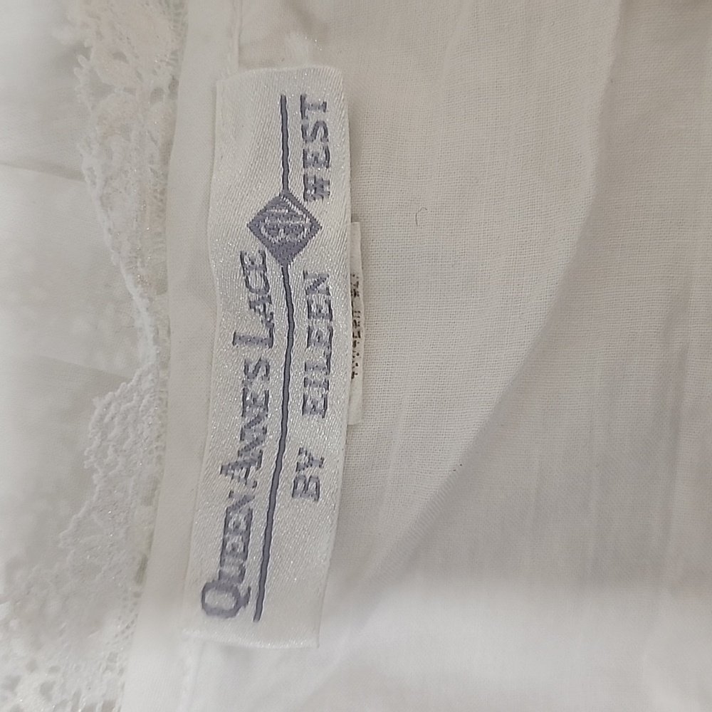 Queen Anne's Lace By Eileen West Elegant White Lace-Trimmed Nightgown - Picture 10 of 15